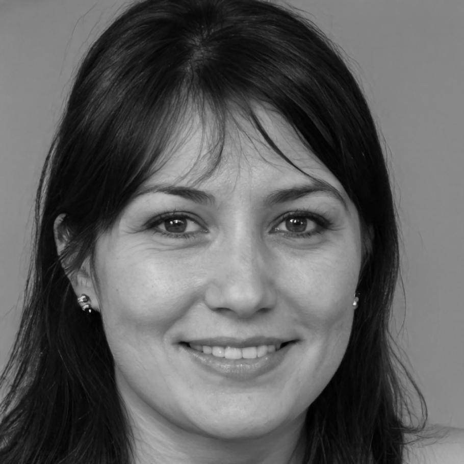 Елена Михайлова